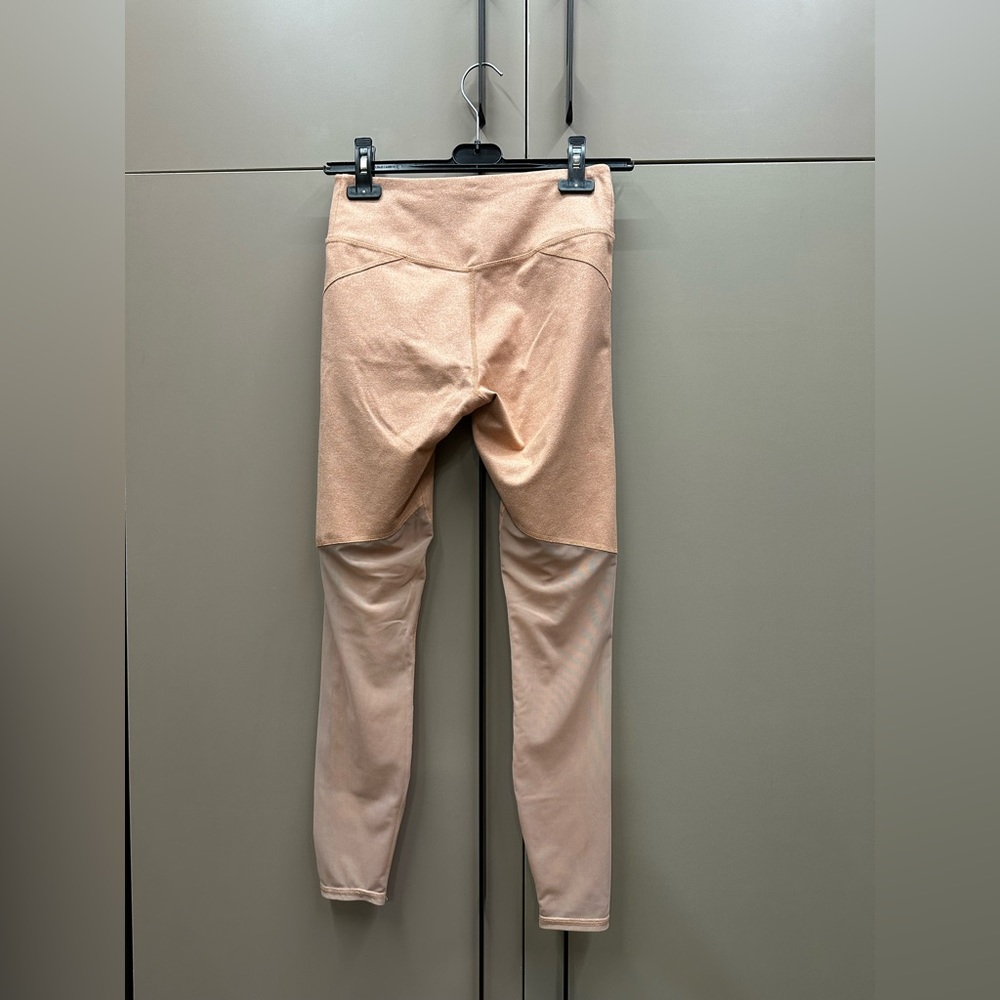 Workout Clothes Bundle- Xs - image 2